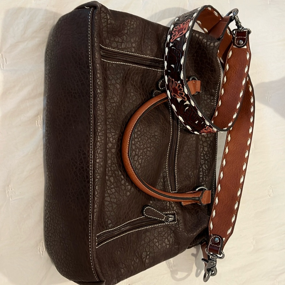 Large conceal carry - new never used - no tags